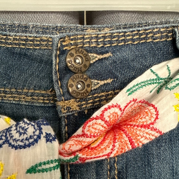 Mudd Jean Shorts - Picture 6 of 6